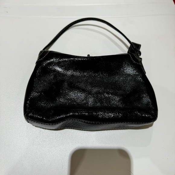 Coach Black Leather with Silver Accents Turn Lock Wristlet EUC - Picture 2 of 11